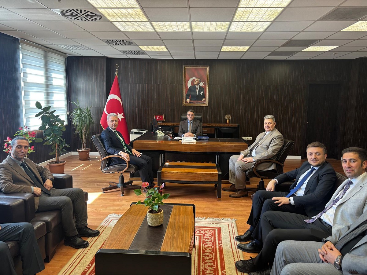 Bursa Büyükşehir Belediyesi Ulaşım Daire Başkanı Kaymakamımızı Ziyaret Etti